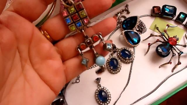 МАНИКЮР. БИЖУТЕРИЯ. КОФЕ В ОКОШКЕ :)) смотреть онлайн