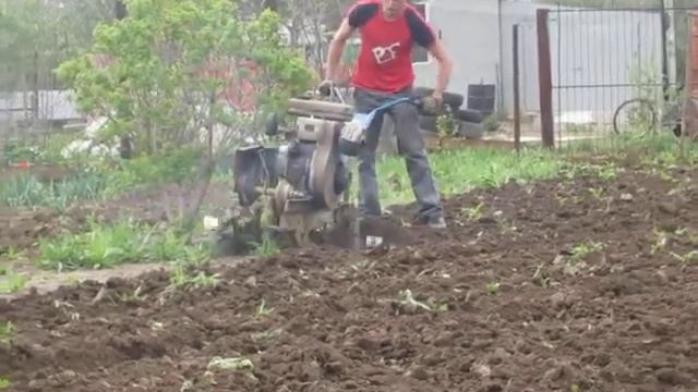 Вспашка огородов мотоблоком Оренбург 901-171! Комплексная уборка огорода! смотреть онлайн