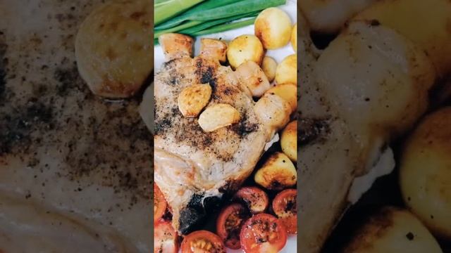 Котлета свиная на косточке, картофель,отличный ужин. смотреть онлайн