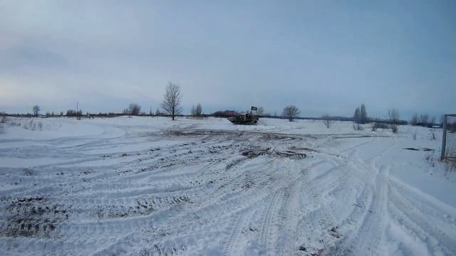 танцы бмп (dancing tank) смотреть онлайн