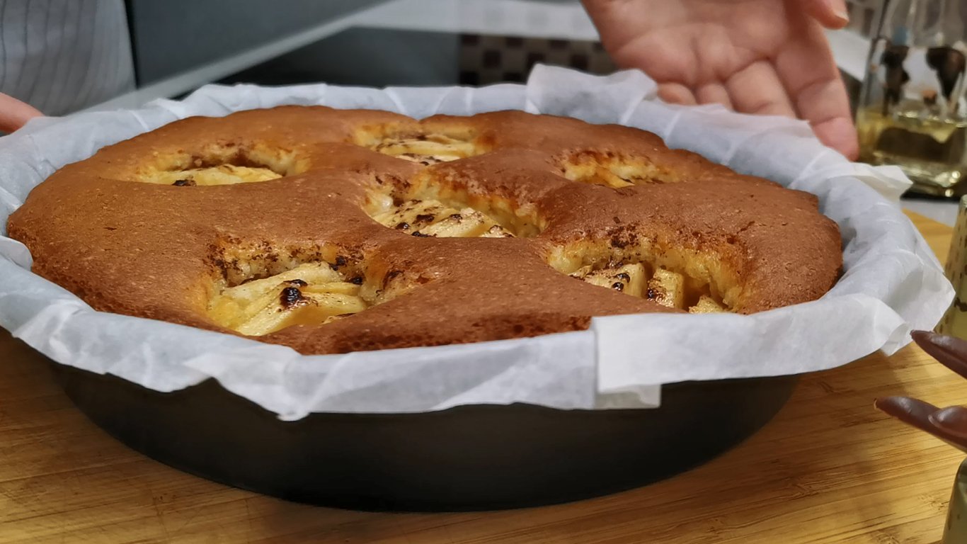 Вместо Шарлотки, ЧУДО какой пышный! Итальянский яблочный ПИРОГ за 5 минут смотреть онлайн