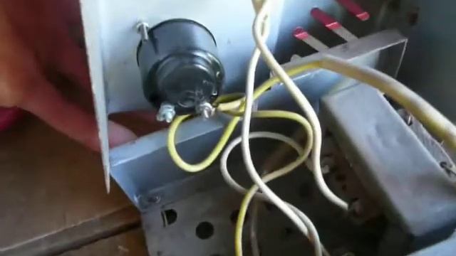 Простейшее зарядное устройство с одним диодом. смотреть онлайн