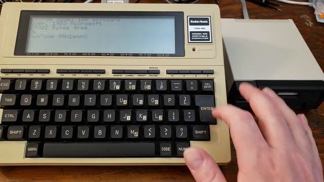 How to bootstrap a TPDD2 - Tandy Portable Disk Drive смотреть онлайн