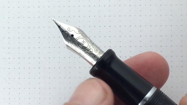 Обзор перьевой ручки Aurora Talentum смотреть онлайн