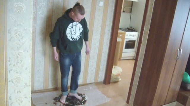 Хождение по битому Стеклу смотреть онлайн