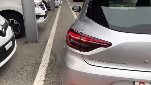 Renault Clio Zen Tce 100 Automatico X-Tronic смотреть онлайн