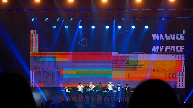 190804 Stray Kids Univel Tour Moscow - My Pace смотреть онлайн