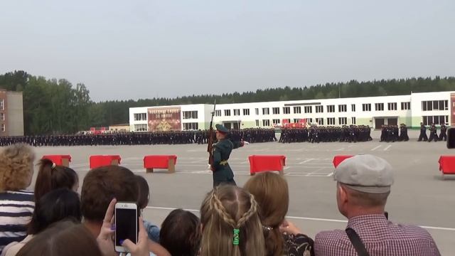 Андрюха дома !!! Вот и прошёл год службы ! смотреть онлайн