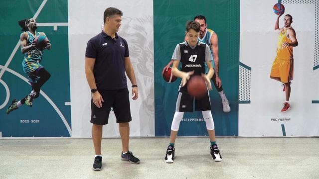 ? Основы игры в баскетбол: Урок №1 - Знакомство с мячом смотреть онлайн