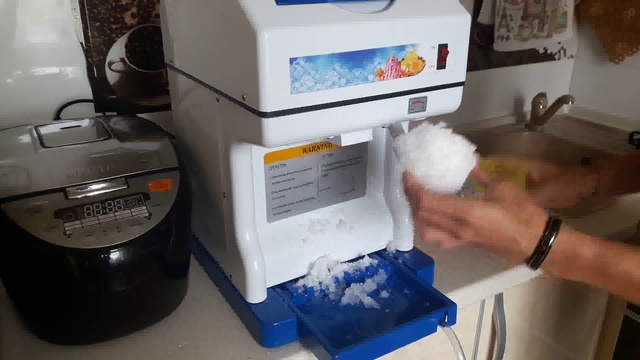 Шейвер для гавайского мороженого BB-168 смотреть онлайн