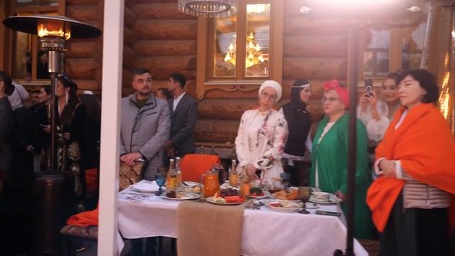 С праздником, родной Татарстан и любимая Казань!Бәйрәм белән, Татарстан һәм яраткан Казан! смотреть онлайн
