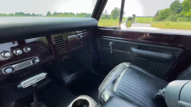 1970 Ford Bronco смотреть онлайн
