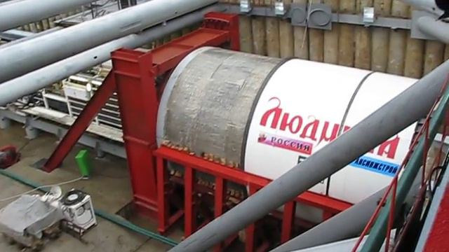 Юрий Лужков и красная кнопка.AVI смотреть онлайн