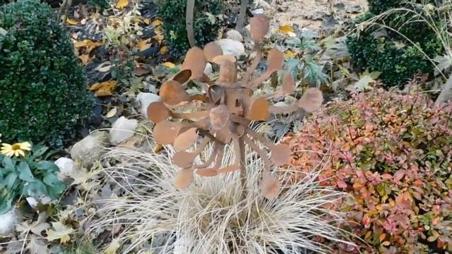 Погуляем по осеннему яркому ,красивому саду и поговорим о важном для меня да и для каждого. смотреть онлайн