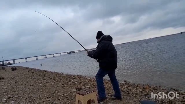 Показать как можно классно отдохнуть на р.Кама с друзьями поздней осенью!? Тогда смотри! смотреть онлайн