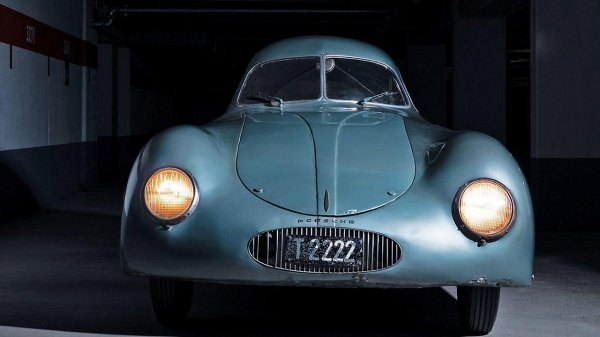 Первый Porsche ,про который стараются не вспоминать - Porsche Type 64.