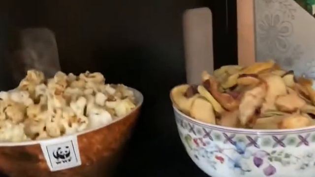 Ночёвка с лп?!🤪💘// пришли ко мне..., не спали всю ночь// смотреть онлайн