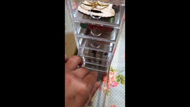 Organización Mill Hill, hilos Kreinik смотреть онлайн
