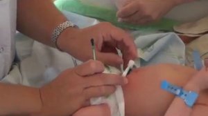 Как правильно обработать пуповину у новорожденного