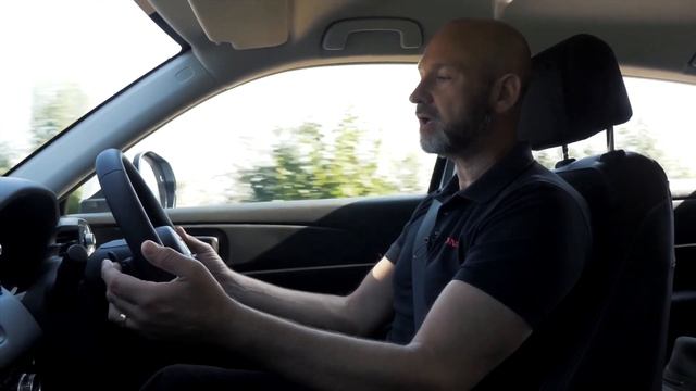 New Official Honda HR-V Hybrid Test Drive смотреть онлайн