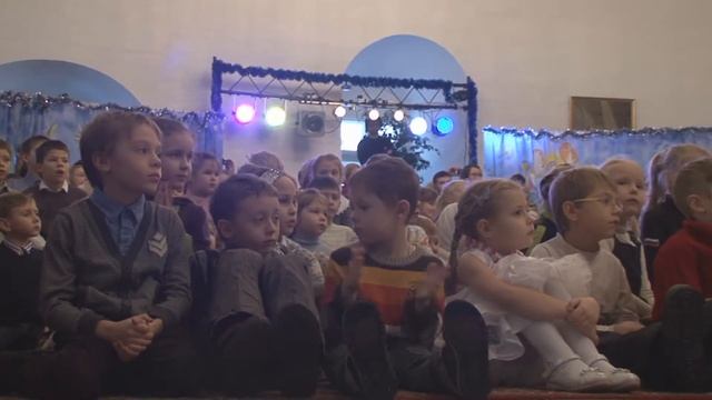 Рождественская ёлка в Новодевичьем монастыре смотреть онлайн