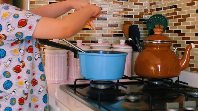 🏠 VLOG| Misafir Hazırlığı | Buharla Detaylı Temizlik | Çilekli Basit Pasta / Makarna Salatası | 🍓🍰 смотреть онлайн