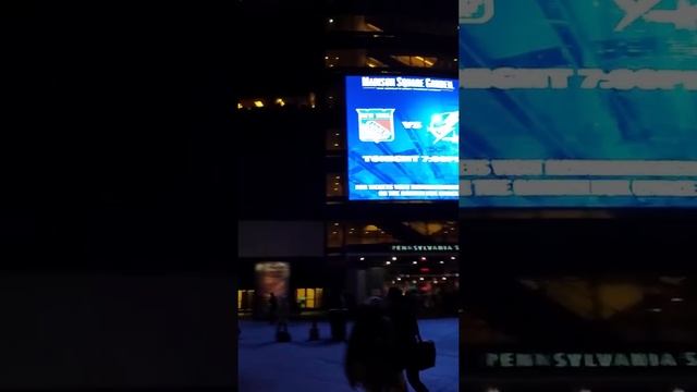 Penn Station new york смотреть онлайн