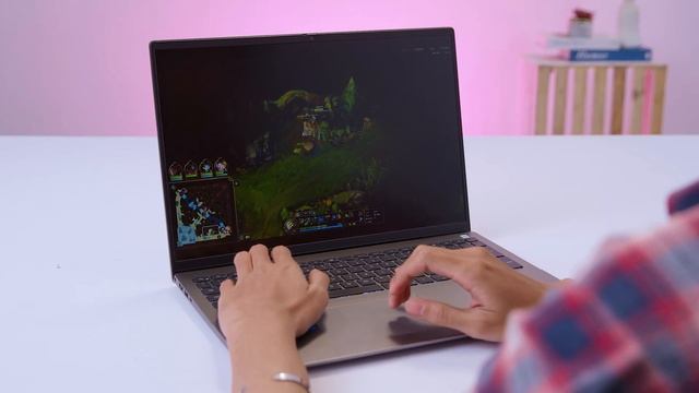 Dell Vostro 5620 - Bỏ thêm 2 Triệu cho Card đồ hoạ rời, liệu có ĐÁNG ?? | Thế Giới Laptop смотреть онлайн