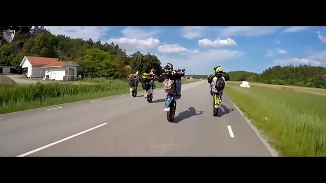 Drake - God's Plan (Thoreau Remix) _ Bike's Showtime смотреть онлайн