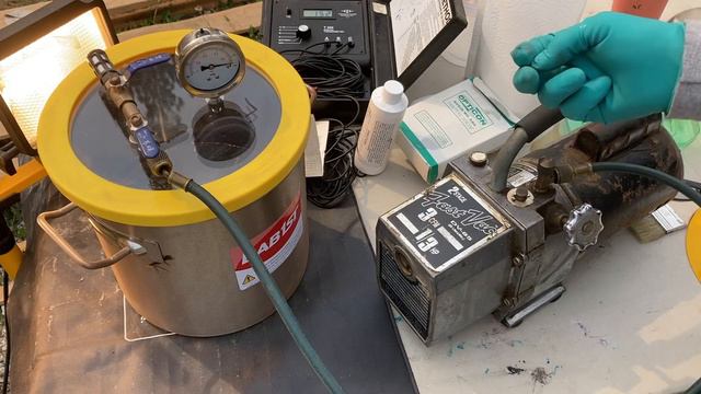 Stabilize Hardening Gemstones with Vacuum, How to, DIY￼ смотреть онлайн