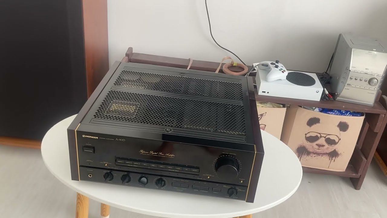 Интегральный усилитель Pioneer A 90 D смотреть онлайн