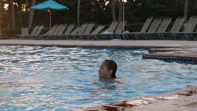 Battle Royal Roleplaying In The Pool ? - Playing Pool Games смотреть онлайн