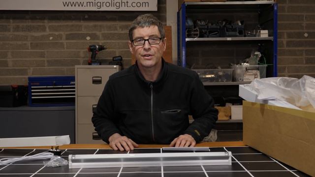 MIGRO UVB 310 Grow light unboxing and setup смотреть онлайн
