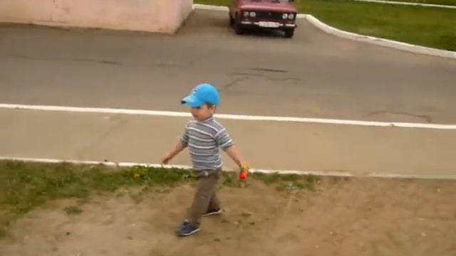 А я маленький такой.wmv смотреть онлайн
