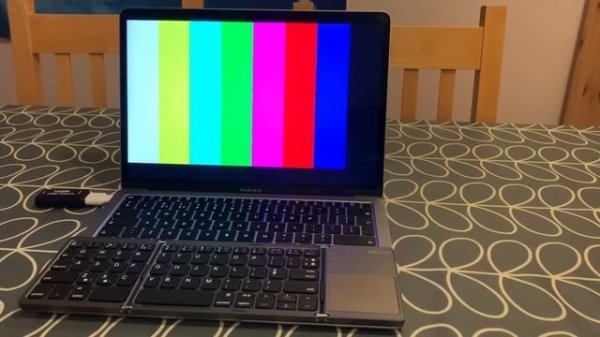 Raspberry Pi Zero 2W with M1 MacBook Air. HDMI IN.