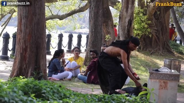 Black Magic Prank Gone Wrong ?? PrankBuzz | Hypnotize Prank смотреть онлайн