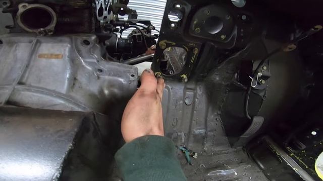 VLOG #42 - Engine mounts and start of the gearbox mount. Cars with friends смотреть онлайн