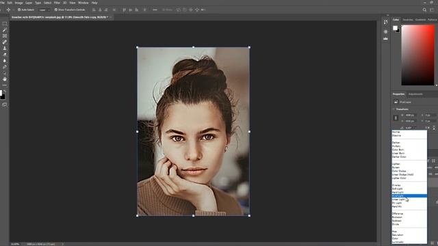 How to Smooth Skin in Photoshop Without Losing Textures | Facetune in Photoshop смотреть онлайн