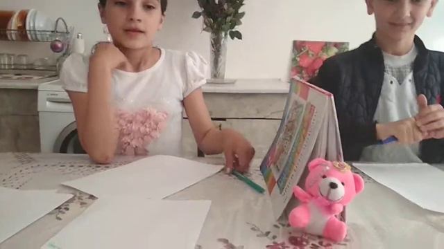 ЧЕЛЛЕНДЖ как хорошо мы знаем друг друга \Рома и Даяна .Планшет или компьютер? смотреть онлайн