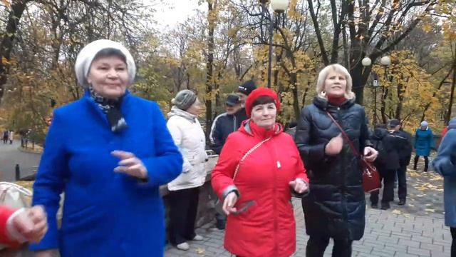 Подари мне сердце ❤ своё подари.29.10.2023.В Гомельском парке. смотреть онлайн