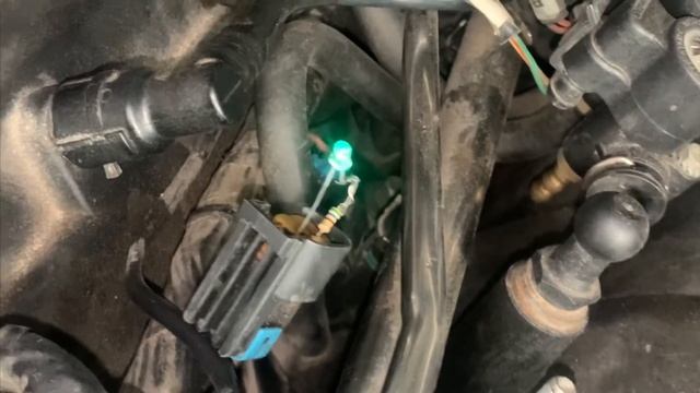 Проверка питания форсунки и искры на свечу зажигания смотреть онлайн