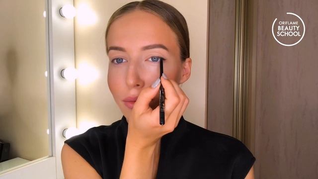 Акцент на глаза: макияж на каждый день с Галиной Ильиной смотреть онлайн