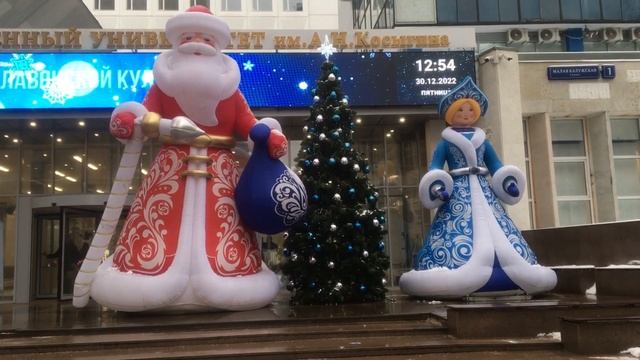 НОВЫЙ ГОД ПОЁТ МОЯ ПОДРУГА МАРИНА СТРЕЛЬНИКОВА ВСЕХ С НОВЫМ ГОДОМ!! смотреть онлайн