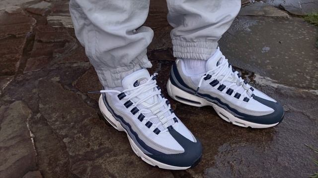 4 WAYS HOW TO LACE NIKE AIR MAX 95 | Nike Air Max 95 lacing tutorial смотреть онлайн