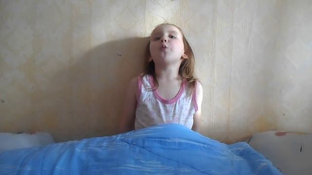 Сказки для детей. Колобок. Гузелия 4 года