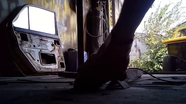 Стенд для покраски деталей в гараже. Как электродом прорезать ровное отверстие. смотреть онлайн