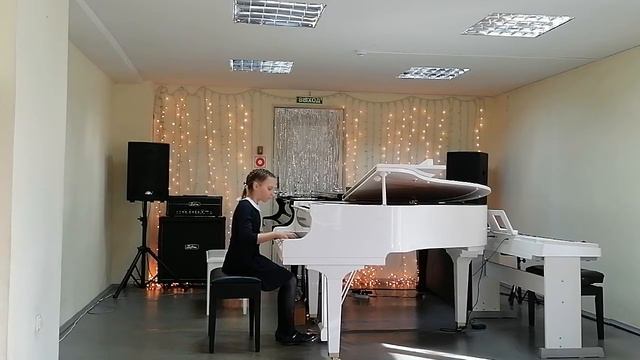 Э. Макдоуэлл "Шиповник" смотреть онлайн