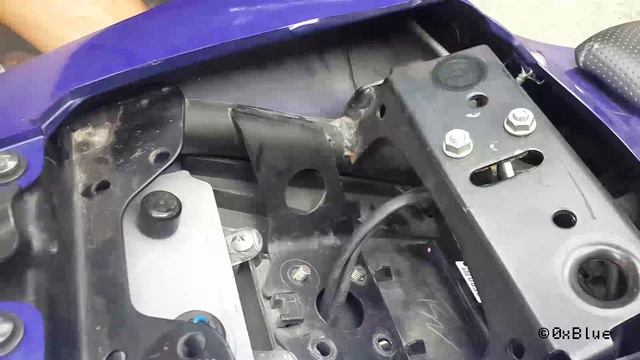 Yamaha R15 v2.0 Fender Eliminator / tail tidy смотреть онлайн