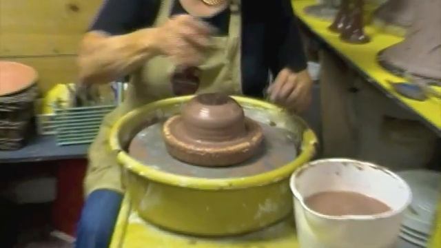 JAYNE SHATZ THROWING AN ANGULAR BOWL PART 1 смотреть онлайн
