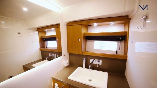 Яхта Bavaria 44 Hardtop смотреть онлайн